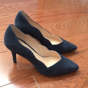 Cole Haan Lucille pump size 5 . India ink suede